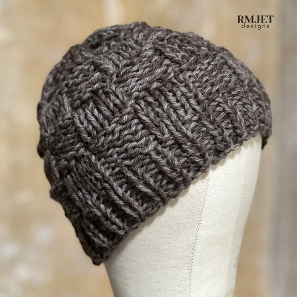 *NEW* Shades of Brown 100% Wool Textured Handmade Hand Knit Beanie hat - Picture 1 of 3